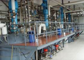 不飽和樹脂反應(yīng)釜、不飽和聚酯反應(yīng)釜 酚醛樹脂反應(yīng)釜 樹脂反應(yīng)釜 