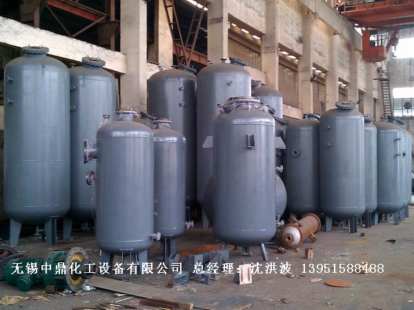 不銹鋼立式儲(chǔ)罐、碳鋼立式儲(chǔ)罐、立式儲(chǔ)罐 