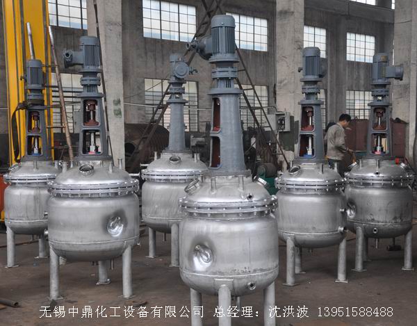 蒸汽加熱反應(yīng)釜、導(dǎo)熱油循環(huán)加熱反應(yīng)釜 