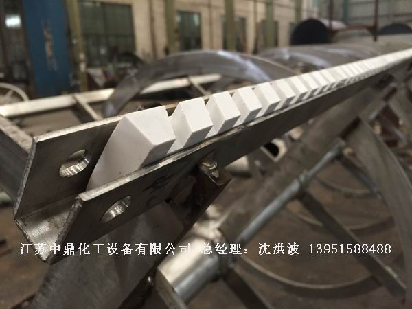 離心式刮板薄膜蒸發(fā)器 刮板薄膜蒸發(fā)器 薄膜蒸發(fā)器 刮板蒸發(fā)器